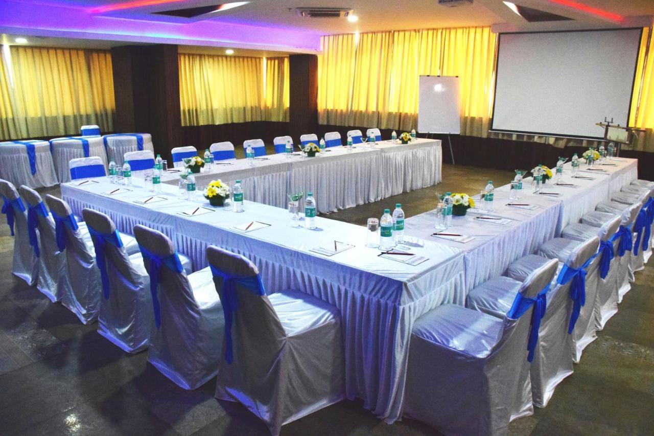 Hotel Citrus Prime Candolm, Goa Candolim Eksteriør billede
