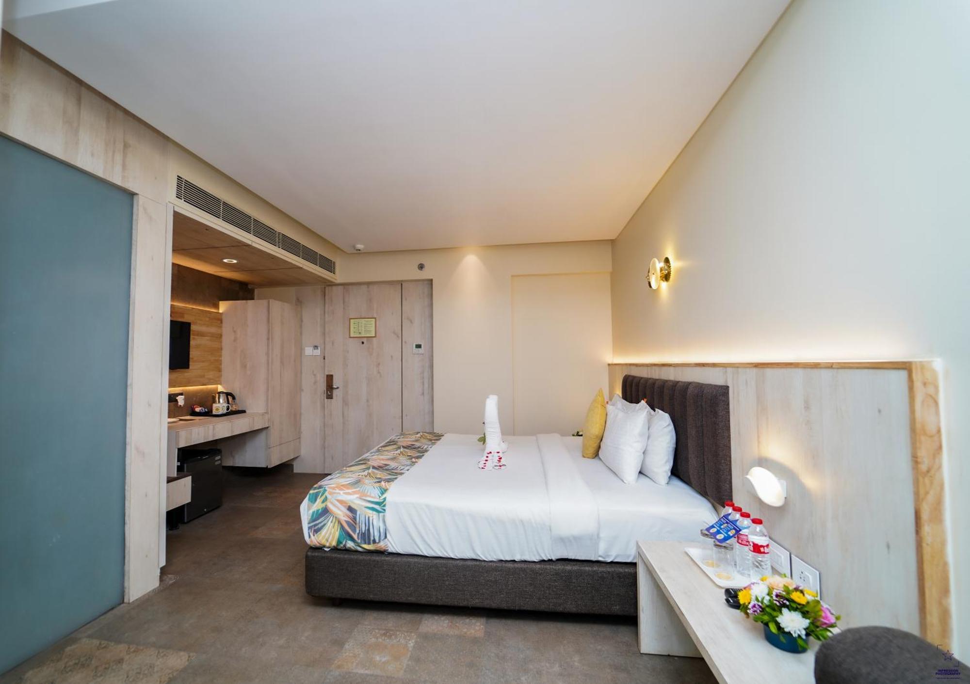 Hotel Citrus Prime Candolm, Goa Candolim Eksteriør billede